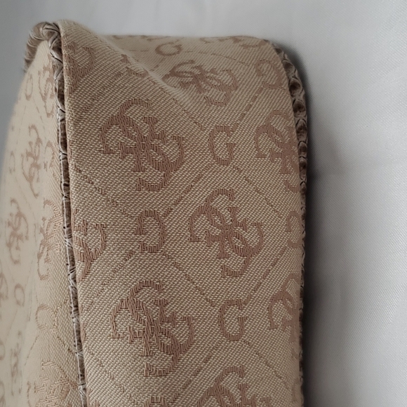Guess Signature Logo Shoulder Bag Tan - Picture 4 of 9